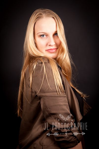 photographe-studio-oise-photographe-studio-compiegne-photographe-mode-oise-shooting-photo-photographe-portrait-compiegne-photographe-professionnel-oise-photographe-book-compiegne-3-1-e1493817302547 photographe-studio-oise-photographe-studio-compiegne-photographe-mode-oise-shooting-photo-photographe-portrait-compiegne-photographe-professionnel-oise-photographe-book-compiegne-3-1-e1493817302547