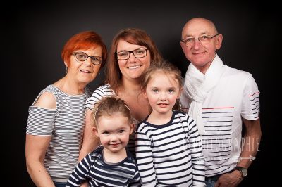 photographe-famille-oise-photographe-famille-compiegne-photographe-studio-portrait-famille-photos-famille photographe-famille-oise-photographe-famille-compiegne-photographe-studio-portrait-famille-photos-famille
