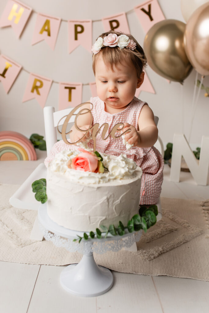 Séance photo anniversaire bébé en studio dans l’Oise proche de Compiègne