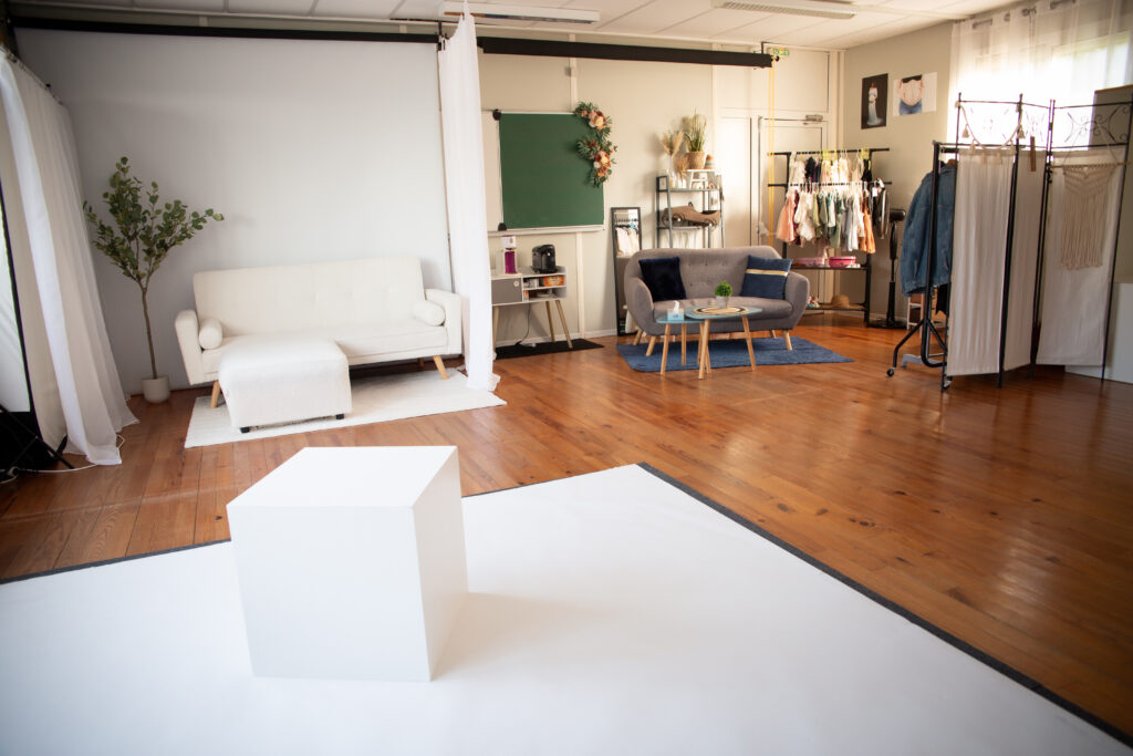 Décor de studio photo familial à proximité de Compiègne